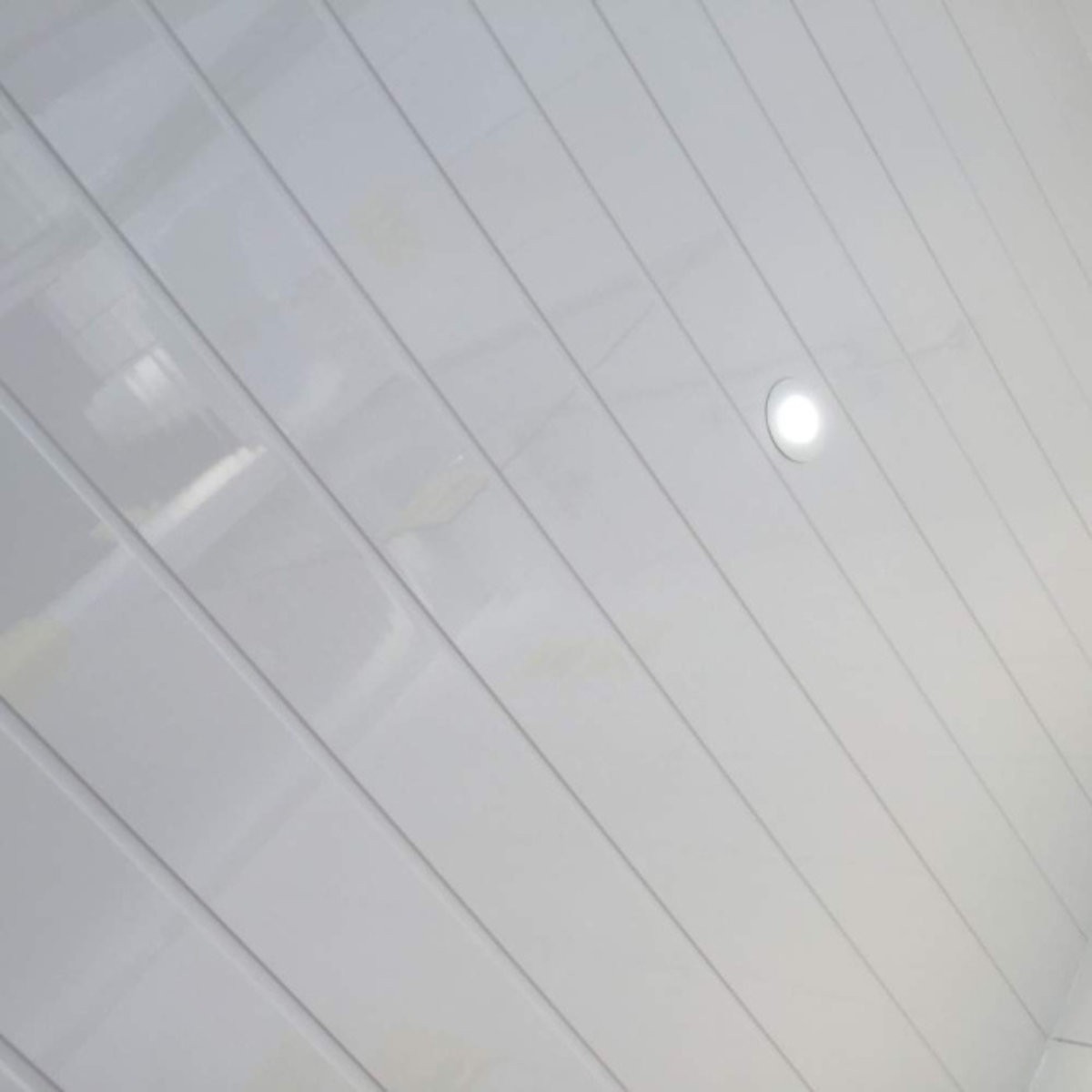 White Tongue & Groove Ceiling Panels 2600x250mm (Pack of 4)