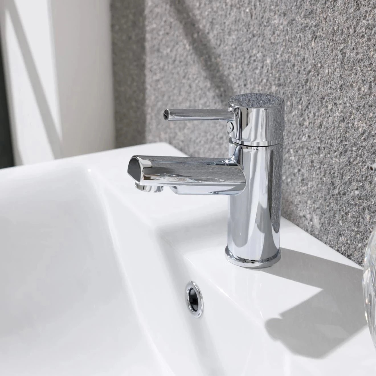Avon Chrome Basin Mono Mixer Tap with Click Waste