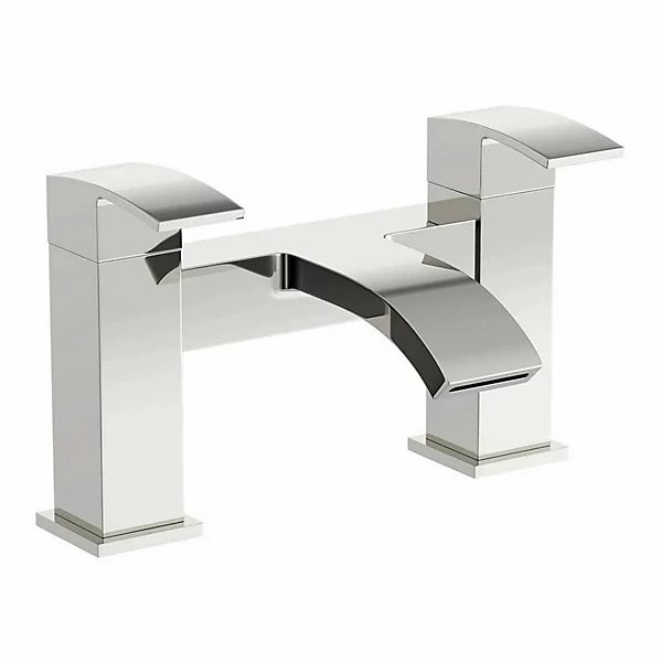 Medway Square Chrome Bath Filler Tap